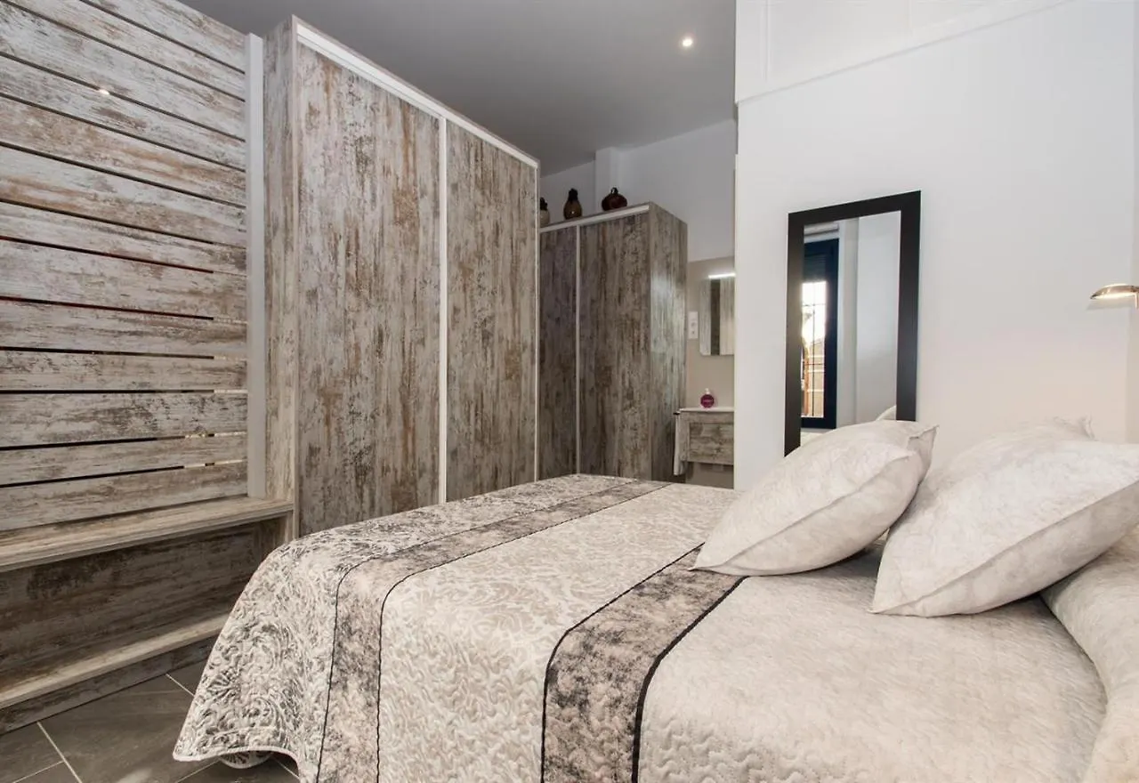 Petit Loft Apartment Canet De Mar Spain